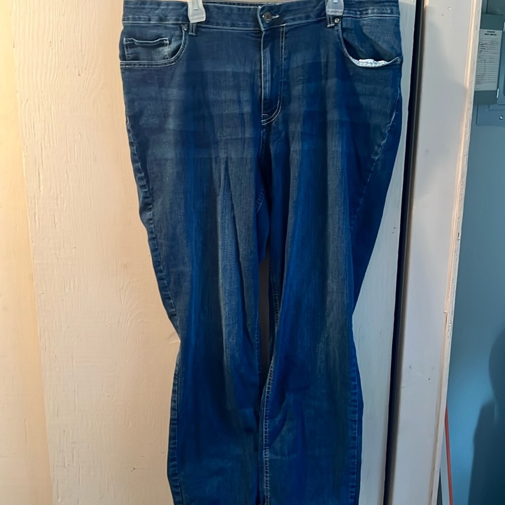 Women’s Maurice’s jeans